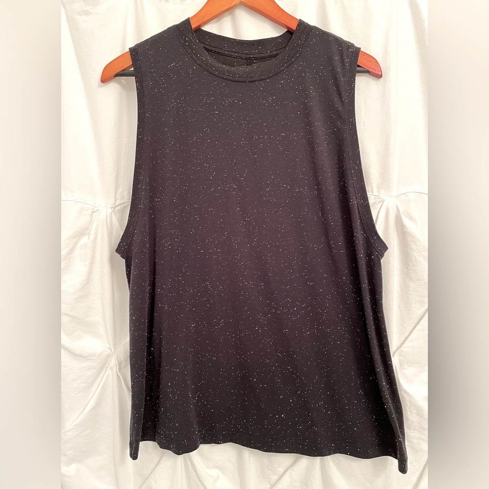 Women’s Lululemon Tank